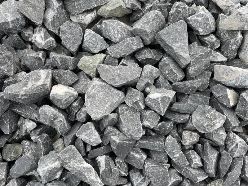 Крошка доломитовая черная 20-40 мм