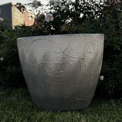 Дана с рельефом