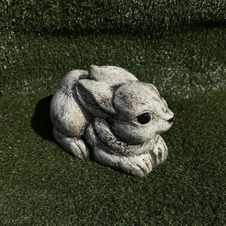 Садовая фигура Заяц лежачий