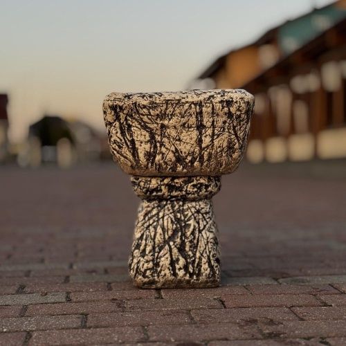 Кашпо на ножке "Каменная чаша"