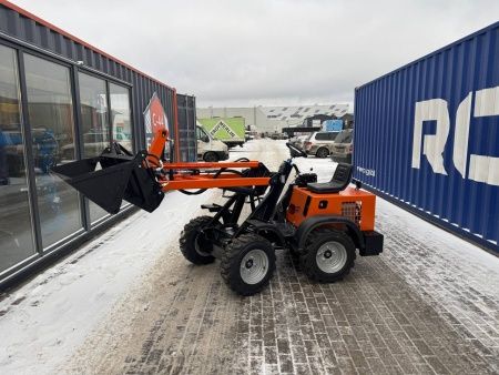 Мини-погрузчик КТЗ-2