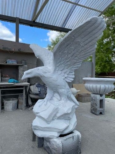 Скульптура "Орел большой" №105