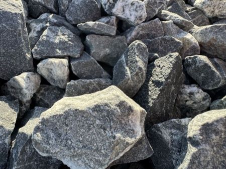 Крошка доломитовая черная 20-40 мм