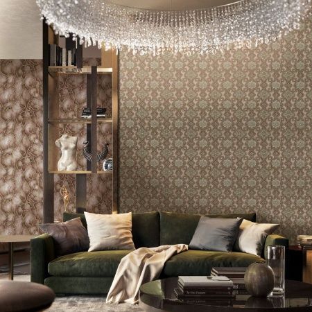 Valentin Yudashkin 586008