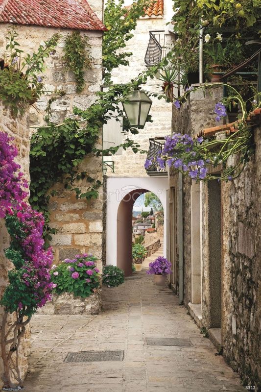 Старая улочка в Будве Art.5312