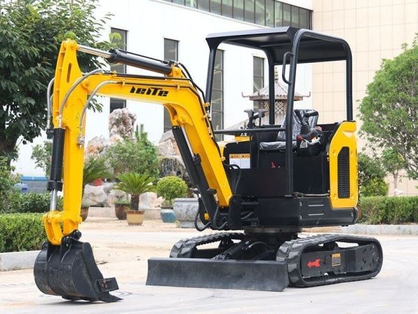 Мини-экскаватор LEITE LT-1025