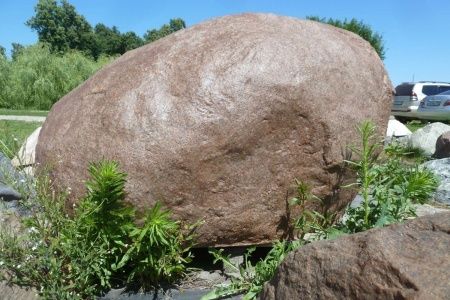 Камень на люк Ледниковый Валун